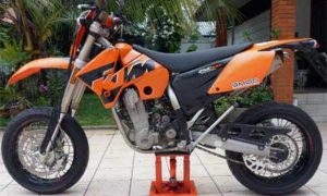 Supermoto