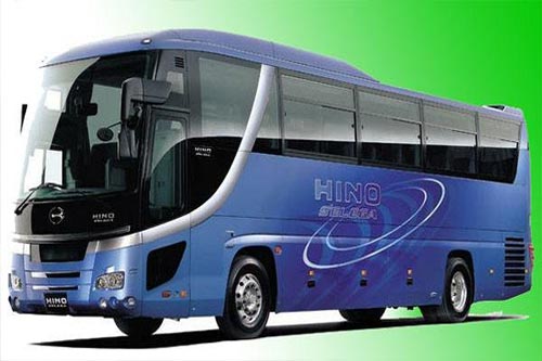 bus wisata perjalanan