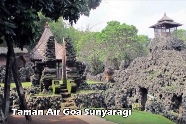 Wisata Taman Air Goa Sunyaragi Cirebon