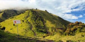 puncak gunung merbabu