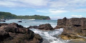 pantai wediombo gunungkidul yogyakarta